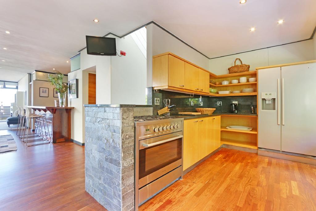 Villa Aqua By Totalstay Fokváros Kültér fotó